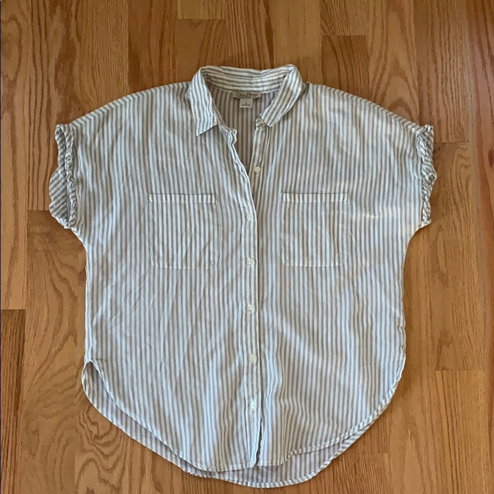 Lucky brand button top